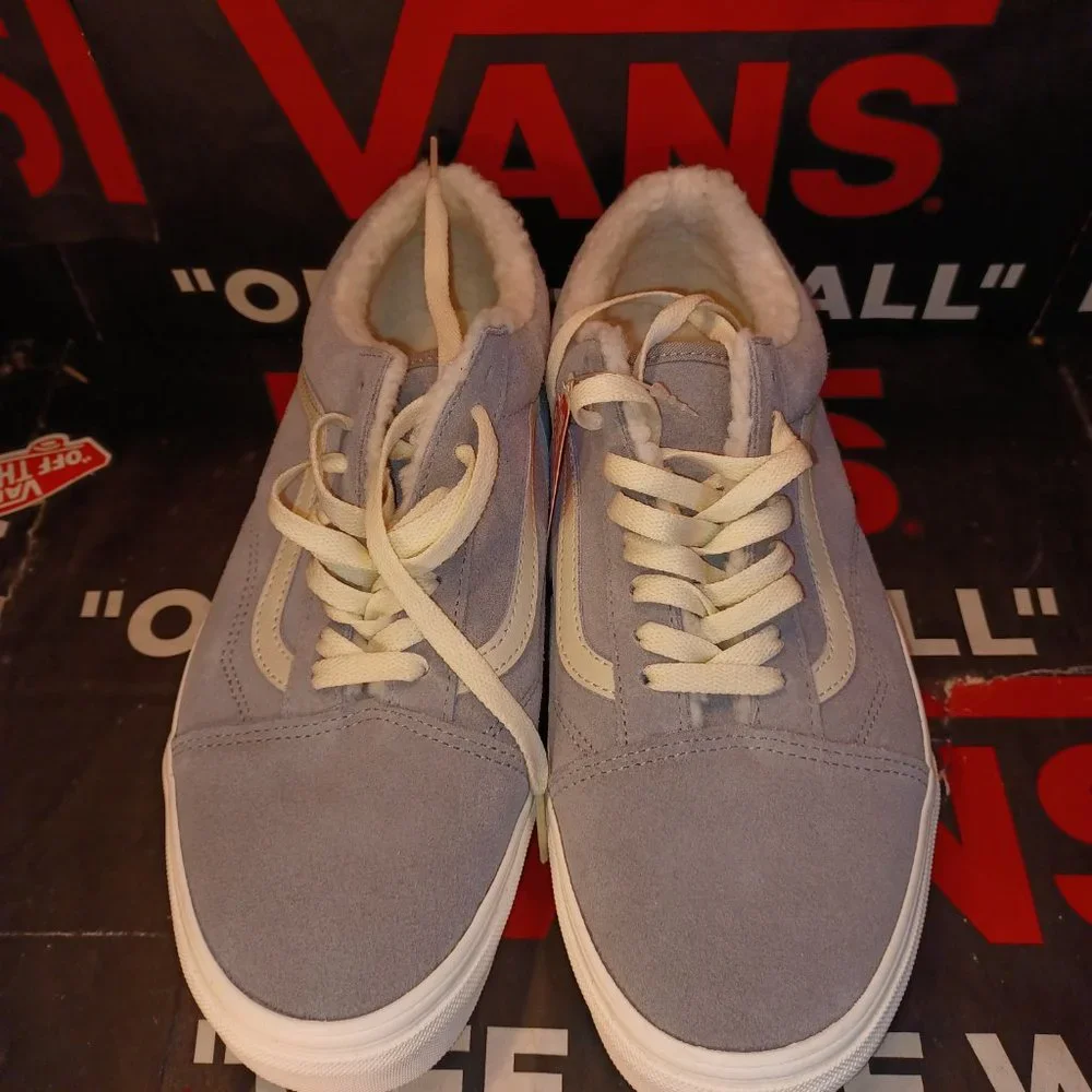 Vans Men 10 Old Skool Cozy Hug Sherpa -- Suede-- Drizzle/Marshmallow VN0005UA6J6
